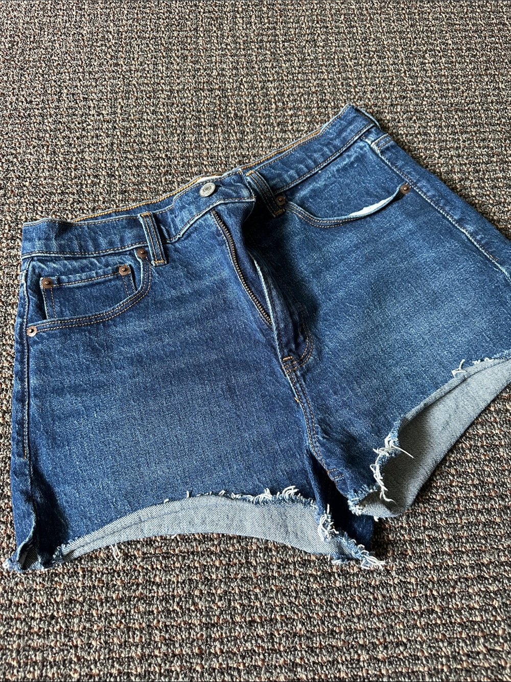 Abercrombie and fitch The Mom short high rise